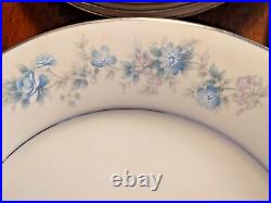 16 pc Noritake Japan Ivory SPLENDOR 7235 Blue Lilac Floral Silver Dinnerware Set