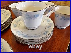 16 pc Noritake Japan Ivory SPLENDOR 7235 Blue Lilac Floral Silver Dinnerware Set