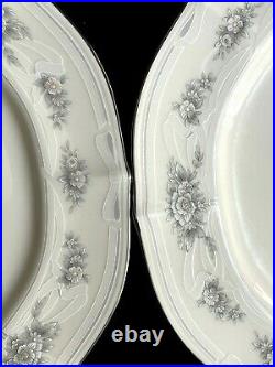 20 Pc Noritake Southern Lace Service Dish Set for 4 Bone China Ivory Fluted