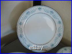 20 Pieces Contemporary Noritake Blue Hill China 4 Five Piece Place Settings