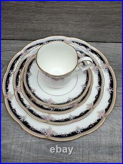 21 PIECE NORITAKE PALAIS ROYAL Bone China Dinner Setting For 4 People NICE