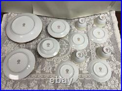 24 Piece Set Noritake China Goldkin 4985 Service for 4