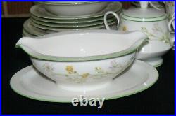 31 Piece Set of Noritake Ivory China Set Reverie #7191 Pattern Service for 4 EUC