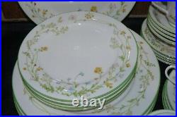 31 Piece Set of Noritake Ivory China Set Reverie #7191 Pattern Service for 4 EUC