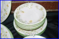 31 Piece Set of Noritake Ivory China Set Reverie #7191 Pattern Service for 4 EUC