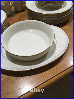 43 Pcs Noritake Golden Cove 7719 China set