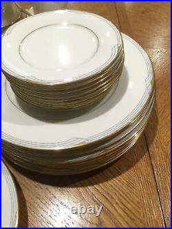 43 Pcs Noritake Golden Cove 7719 China set