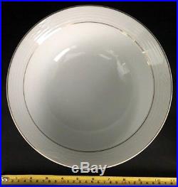44 pcs Set of Fine China by Noritake ARTIC GOLD 4001 White with Gold Trim EX/MT