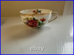 4 x Noritake Dresdlina China Japan gold trim SNACK TRAY AND CUP SET