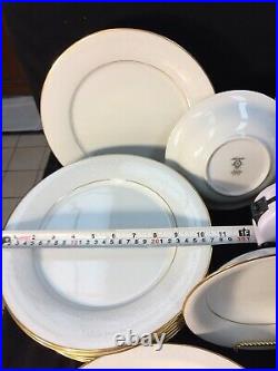 50 Pc Noritake Fine China GUENEVERE White Scroll #6517, Service for 10 ELOQUENT