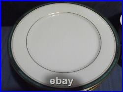 61 pc Noritake Contemporary Greens Court 4246 china set for 12 green gold rim