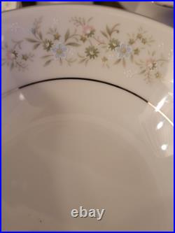 64 Piece Noritake 2031 Savannah China Set