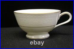 68 Pc Noritake Fine China GUENEVERE White Scroll #6517, Service for 11 (177)