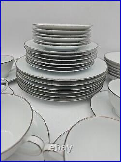 6 7pc Place Settings Noritake Fremont 6127 White/Silver Platinum Trim Edge