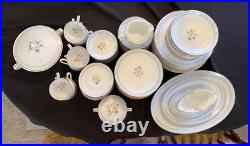89 Piece Set Noritake Blue/gold Floral Vanessa China Set
