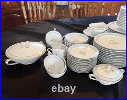 89 Piece Set Noritake Blue/gold Floral Vanessa China Set