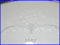 94 Pieces Noritake Whitebrook China 12 Place Settings Plus Serving Dishes