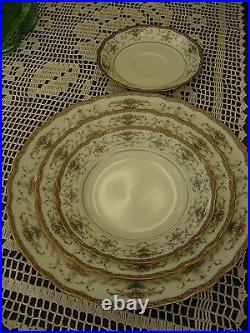 Astorbrook by Noritake 4pc piece setting Pattern Number 4300 Mauve Roses Set C