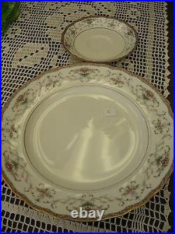 Astorbrook by Noritake 4pc piece setting Pattern Number 4300 Mauve Roses Set C