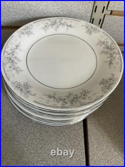 Beautiful Noritake Legendary Sweet Leilani Fine China Set (43 pieces) VINTAGE