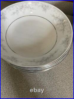 Beautiful Noritake Legendary Sweet Leilani Fine China Set (43 pieces) VINTAGE