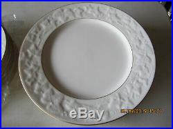 Brand New Noritake 7341 HALLS OF IVY China from Japan 8 Piece Place Setting