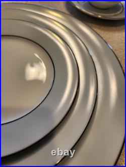 Elegantly Beautiful Noritake Bluedale 5533 Dinnerware Set. Complete 12 Setting