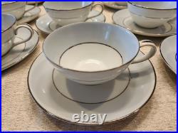 Elegantly Beautiful Noritake Bluedale 5533 Dinnerware Set. Complete 12 Setting