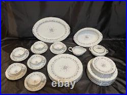 FREE SHIPPING Noritake Fine China Camille 30 Piece Set. Excellent Condition