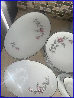 Japan Noritake Rosemarie 6044 83 piece china set (1959 to 1975) Floral Elegance