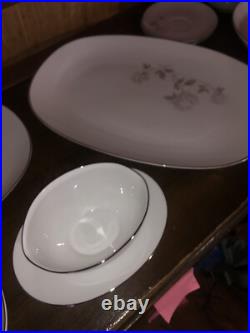 Japanese Noritake China Porcelain Rosay 6216 Pattern 32 piece set MINT