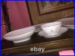 Japanese Noritake China Porcelain Rosay 6216 Pattern 32 piece set MINT