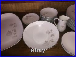 Japanese Noritake China Porcelain Rosay 6216 Pattern 32 piece set MINT