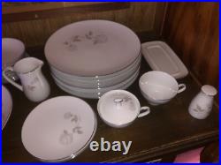 Japanese Noritake China Porcelain Rosay 6216 Pattern 32 piece set MINT