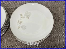 Japanese Noritake China Porcelain Rosay 6216 Pattern Set of 12 Dinner Plates