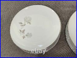 Japanese Noritake China Porcelain Rosay 6216 Pattern Set of 12 Dinner Plates