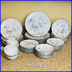 Lot 42 Noritake China LORENE Pattern #5764 Dinnerware Set Plates Cup Saucer VTG