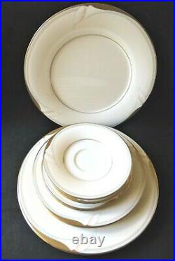 NEW 12PC Noritake Fine China Japan Golden Lily 7733 Gold Rim Made in Japan
