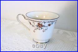 NORITAKE ADAGIO IVORY CHINA 7237 JAPAN 28 Pc Set 7 Pc Place Setting Serv for 4