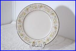 NORITAKE BLOSSOM TIME 7150 JAPAN IVORY CHINA 28 Pcs 7 Pc Plc Set Service for 4