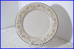 NORITAKE BLOSSOM TIME 7150 JAPAN IVORY CHINA 28 Pcs 7 Pc Plc Set Service for 4