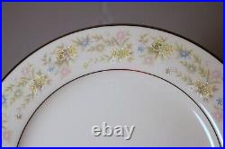 NORITAKE BLOSSOM TIME 7150 JAPAN IVORY CHINA 28 Pcs 7 Pc Plc Set Service for 4