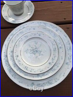 NORITAKE China CAROLYN 2693 Fine China 12 PLACE SETTINGS / 60 PCS