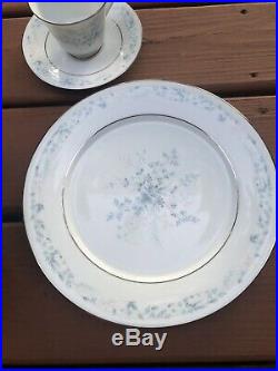 NORITAKE China CAROLYN 2693 Fine China 12 PLACE SETTINGS / 60 PCS