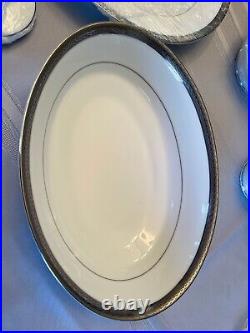 NORITAKE Queens Platinum Fine China 8 Settings 4286 42 pieces