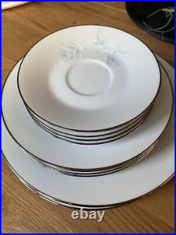 NORITAKE VIRTUE LOT OF 4 PLACE SETTINGS Plus 4 Extra Pieces