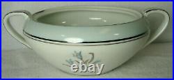 NORITAKE china BLUEBELL 5558 pattern 89-piece SET SERVICE for 12 + 5 Serving