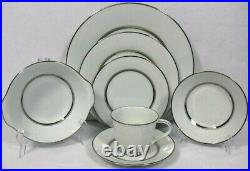 NORITAKE china GALAXY 5527 patterm 58 Piece Service for 8 + 3 serving less 1 cup