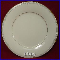 NORITAKE china GOLDEN COVE 7719 pattern 60-piece Set SERVICE for 12