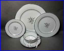 NORITKE china SHIRLEY 5774 pattern 64-piece SET SERVICE FOR 10+